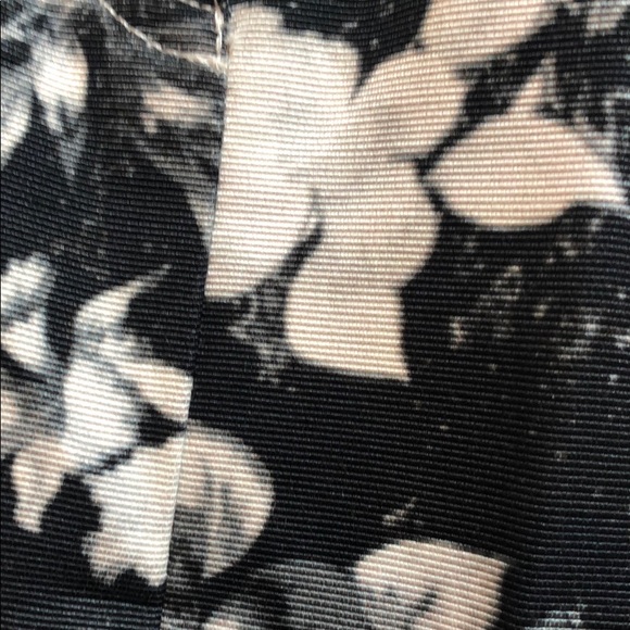 SOLD! Alexander Wang NWT Black & white skirt 🔥🤩 - Picture 8 of 8